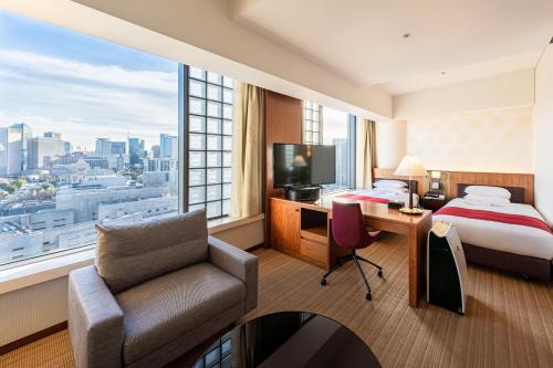 room detail thumbnail 2