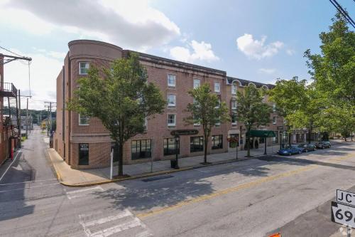 Clarion Hotel & Suites University-Shippensburg in Shippensburg, USA