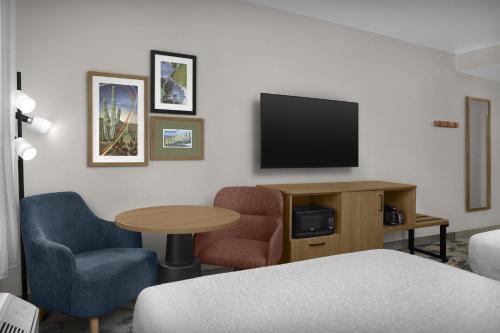 room detail thumbnail 1