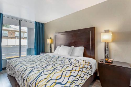 Zen Living Suites Extended Stay - Jacksonville - Orange Park - image 32