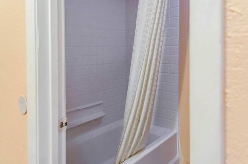 Rodeway Inn Vicksburg - image 38