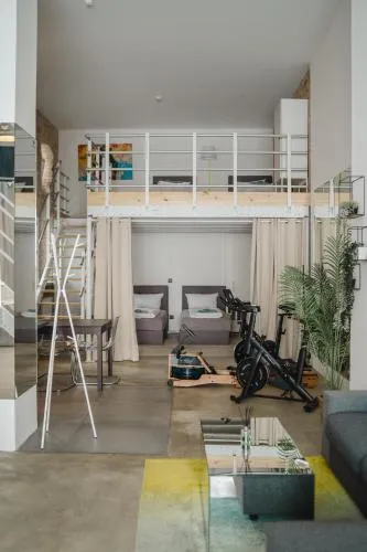SC 00 LOFT by ROCKCHAIR Apartments l SUPERHOST Status l Unique & Style Loft 230 sqm 2 Floors Tablefootball Tabletennis 3 Bathrooms Boxspringbeds welcomes you! in Berlin, Deutschland