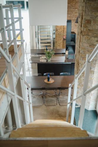 SC 00 LOFT by ROCKCHAIR Apartments l SUPERHOST Status l Unique & Style Loft 230 sqm 2 Floors Tablefootball Tabletennis 3 Bathrooms Boxspringbeds welcomes you!, Berlín (fotografie 9)