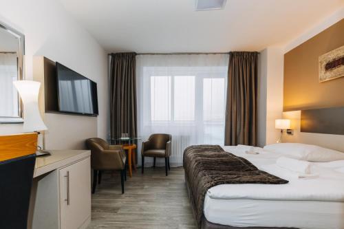 2 twin beds