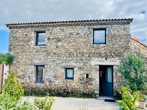Maison en pierres avec piscine-4 pers-Nord Ardèche gîte à louer Cremolière
