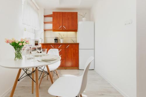 Apartments Gdansk Dworska by Noclegi Renters - image 4