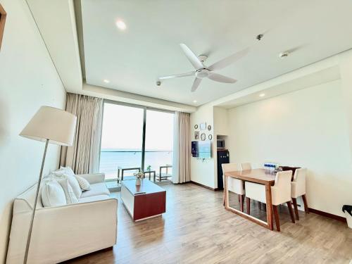 2BR Beachfront À La Carte Ocean View Near My Khe Beach - image 5