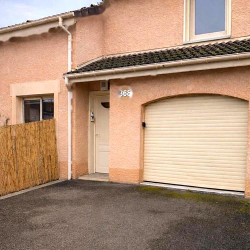 Viesnīcas āriene, Maison avec piscine privée, idéale famille & séjour entre amis (Maison avec piscine privee, ideale famille & sejour entre amis) in Gleize (Rhone-Alpes)