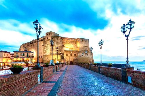 Napoli Storia e Mare in Lungomare Caracciolo