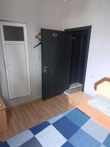 1 double bed