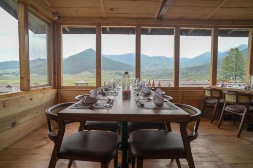 Restorāns, Gangtey Pinewood Resort in Wangdue Phodrang