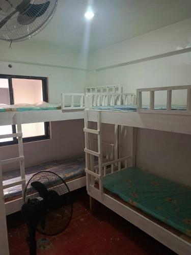 Girls Dorm and Bedspace in BBB Marulas Valenzuela with Free Wi-Fi in Valenzuela