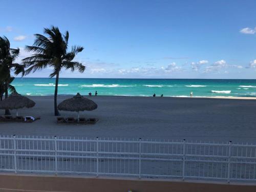 View, Sahara Beach Club in Miami Beach (FL)