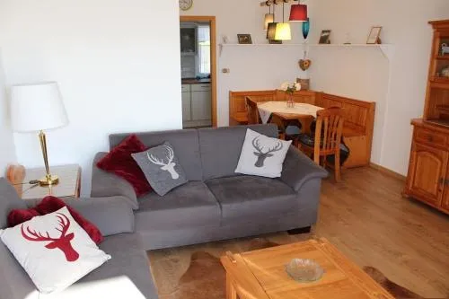 Ferienhaus Nr 17, Kategorie Komfort, Feriendorf Hochbergle, Allgäu in Lechbruck, Deutschland