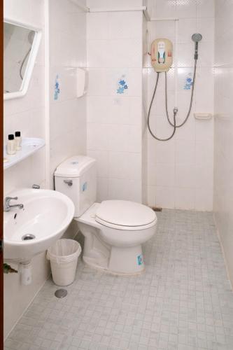 room detail thumbnail 2