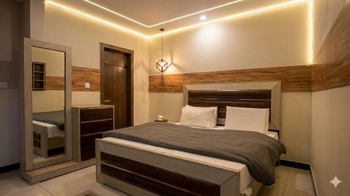 Pine Apartments Civic center bahria town Islamabad in พาห์เรียทาวน์