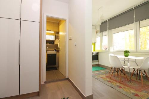 Kosevo 6 Apartment - image 5