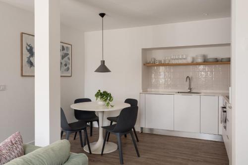 Belém Cozy Nest 1BR Apartment - image 11