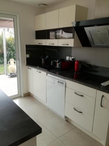 廚房, Villa Coraline en Luberon in 佩爾蒂伊市中心