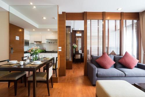 Amanta Hotel & Residence Ratchada Room Type - 1-Bedroom Deluxe Suite with City View