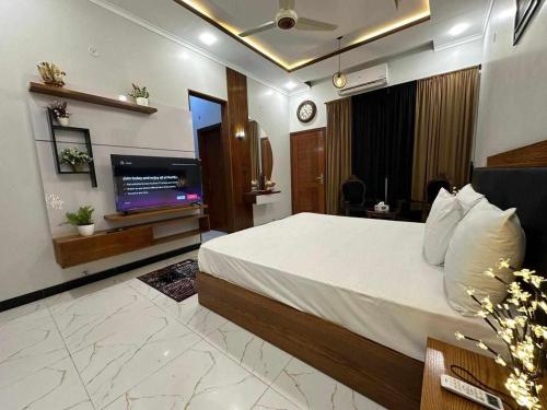 Meadows Hotel and Suites Gulshan - image 3