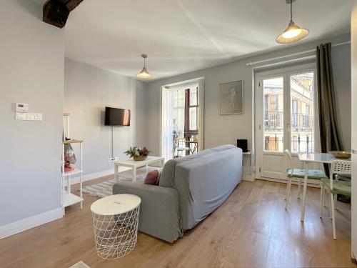 Apartment facing the Bizkaia Bridge, Bilbao in 波圖加勒特