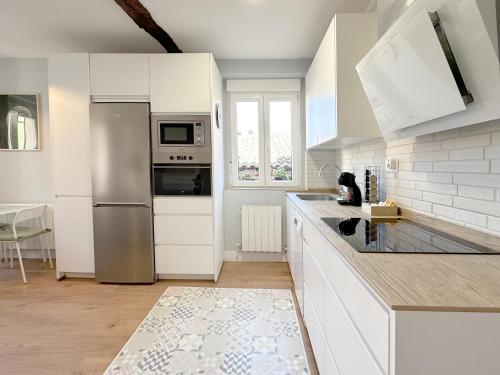 Apartment facing the Bizkaia Bridge, Bilbao in 波圖加勒特