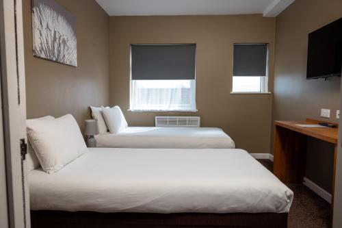 The Oakwood Hotel Room Type - Quadruple Room