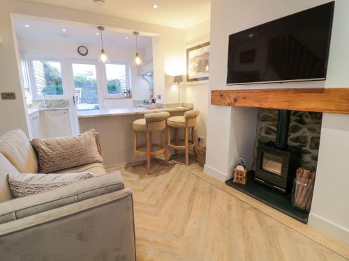 8 Crown Lane - Colwyn Bay