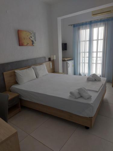 Karafelas rooms in Skiathos Island