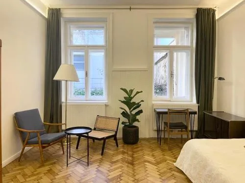 Privates Zimmer mit En-Suite Bad nahe Hbf, Zentrum in Wien, Österreich