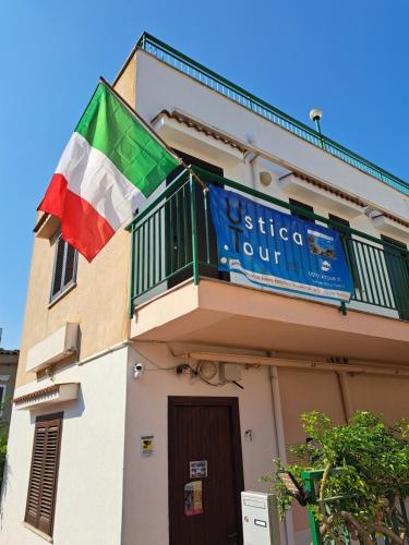 UsticaTour Apartments and Villas in Ustica