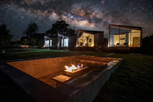 And Dita Glamping, Kubupenlokan