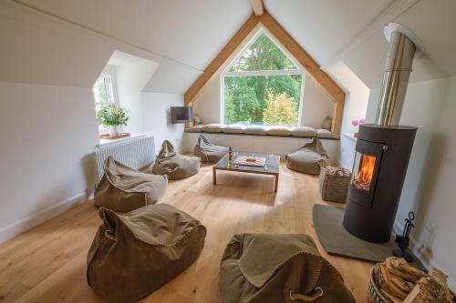 A Brilliant Find - Luxury Highland House near Isle of Skye, NC500 in Ardaneaskan