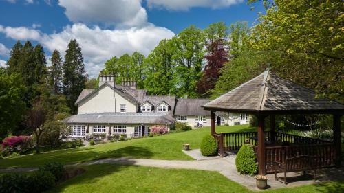Exterior view, Briery Wood Hotel in Ecclerigg