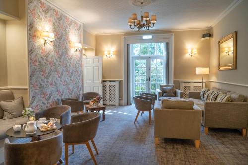 Bar/lounge, Briery Wood Hotel in Ecclerigg