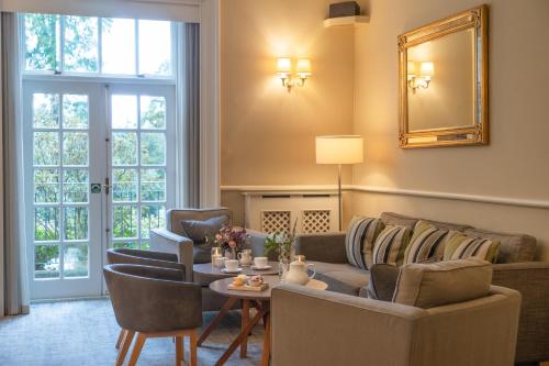 Bar/lounge, Briery Wood Hotel in Ecclerigg