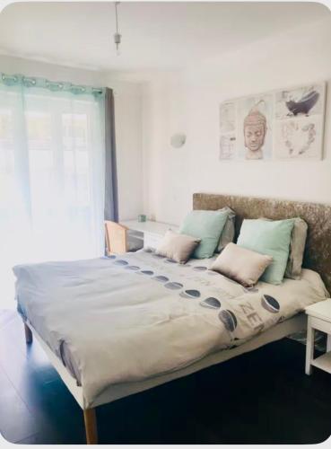 BEAUTIFUL 3 ROOMS 2 beds rooms 3 minutes BEACHES