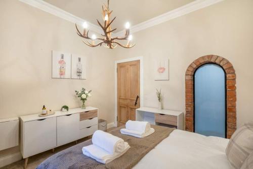 2BR with Free Parking Nr Edinburgh & Dalhousie Castle in Арністон