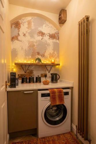 2BR with Free Parking Nr Edinburgh & Dalhousie Castle in Арністон