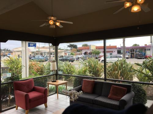 Sand Dollar Inn - image 16