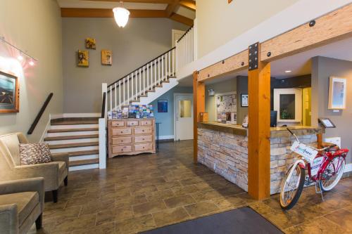 ล็อบบี้, Red Tree Lodge in เฟอร์นี่ (BC)