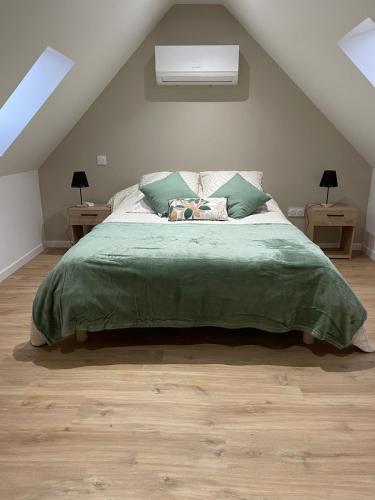 Petite maison renovee in Larche