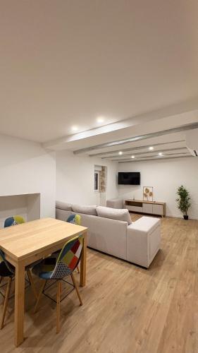 Petite maison renovee in Larche