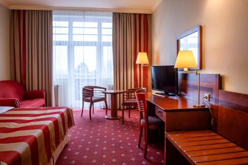 Double or twin room, spa access
