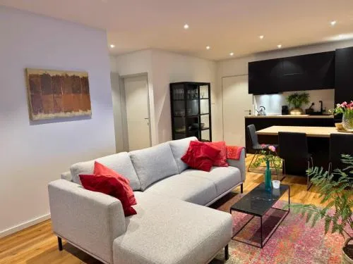 Top Apartment in Kranenburg - central & quiet - terrace and large windows - incl parking, fast WiFi, Box-Spring bed, washer & dryer, Netflix in Kranenburg, Deutschland