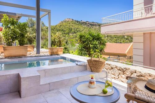 Chromata Assos Villas Kefalonia in Erisos