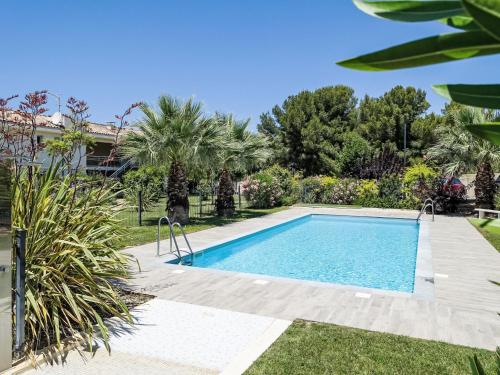 Apartment Les Terrasses d'Azur-3 by Interhome