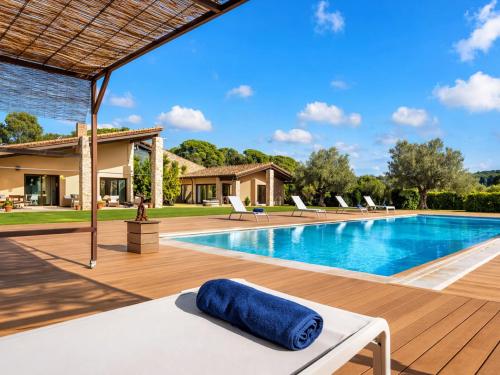 Villa Mas Oliveres by Interhome