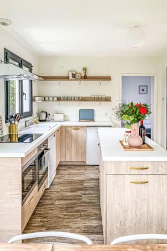廚房, Holiday Home Saint Tro 2 by Interhome in 聖特羅讓萊班